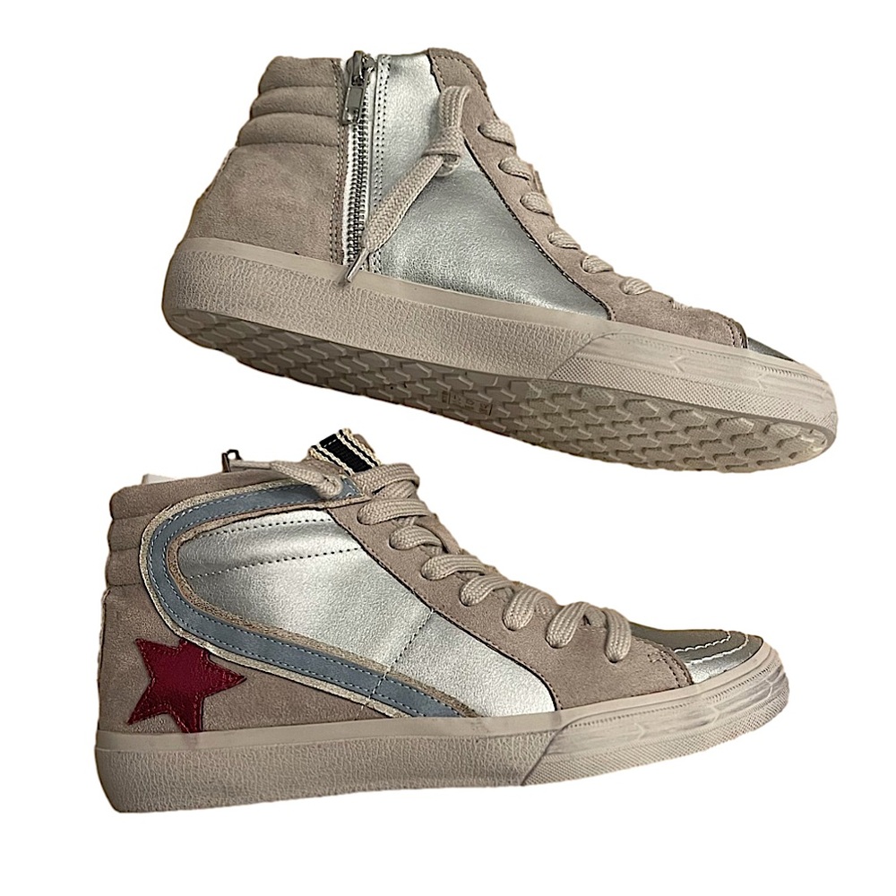 ShuShop Silver Hightop Lifestyle Sneakers with Pink Star